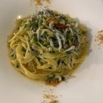 葡萄房 by the camel - 