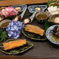 宮坂 - 鮎フライ　バイ貝　もずく　など