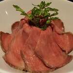 鉄板焼 Baknos - 極みの黒毛和牛 ローストビーフ丼