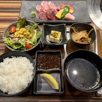 近江牛専門店 万葉 まえだ亭 - 