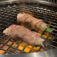 Matsusaka beef YAKINIKU THE SEJONG GEMS名駅店 - 和牛ブリスケのネギ巻