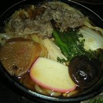 満月茶家 - 生卵に絡めていただく牛鍋うどん