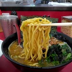 ラーメン 杉田家 - 麺リフト