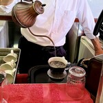 かずさ - マスターが丁寧にペーパードリップ