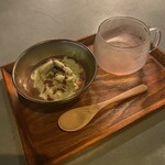 韓式料理 ムグンファ - おしるこ　ピスタチオアイス　いちご