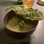 韓式料理 ムグンファ - お粥　春キャベツ揚げたもの　タコ