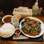 レバニラ定食 kei楽 - 