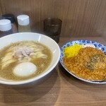 ヌードル＆スパイスカレー 今日の1番 - 朝限定セット ¥1,000-(税込) 