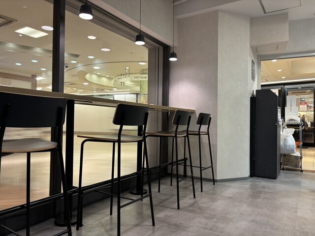 B&amp;B Coffee Marunouchi Ten photo 4