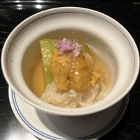 御料理 無窮 - 先付け: うに、湯葉他