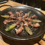 250833433 - ホタルイカのイカスミパエリア
