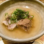 割烹 隆 - 牛タンの塩煮込みさんアップでーす。