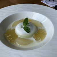 DINING & BAR TABLE 9 TOKYO - 