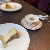 THE CONDER HOUSE - バスクチーズケーキ　880円