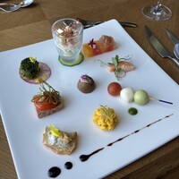 DINING & BAR TABLE 9 TOKYO - 