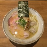 ジャパニーズ ラーメン 五感 - 