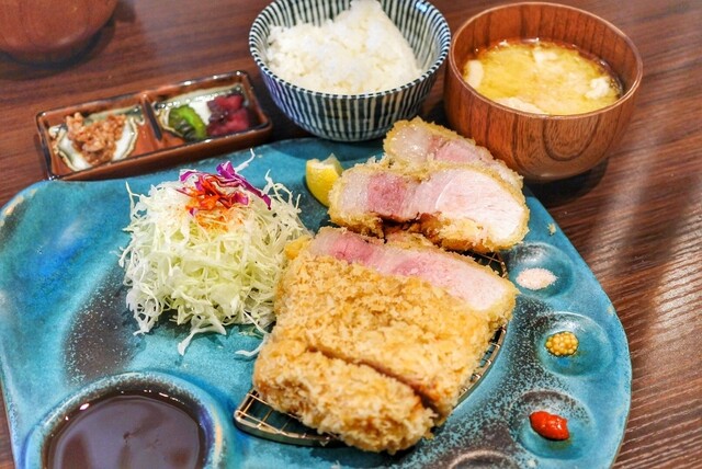 Tonkatsu Buta Ryori Juju Sanjo Jingudo Honten