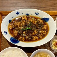 正宗広東私房菜サワダ 梅田エスト店 - 澤田流麻婆豆腐セット ¥1,580 の澤田流麻婆豆腐 正宗広東私房菜サワダ 梅田エスト店 - 澤田流麻婆豆腐セット ¥1,580 の澤田流麻婆豆腐