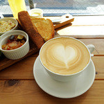 ブレッド&タパス 沢村 - ￥２００ 追加でカフェ・ラテ