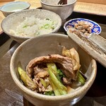 日本料理 徳専 - すき焼き風。醍醐卵の温玉添え