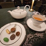 SALONE 2007 - 小菓子とハーブティー