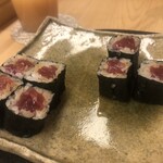 きざ㐂 - 子供に作ってくれた鉄火。一個食べた後