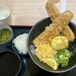 讃岐屋 - ちく玉天ぶっかけうどん（冷）、麺1.5玉に増量
