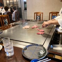ステーキハウス松波 - 鉄板を囲んで