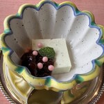 紀尾井 なだ万 - 桜葉ムース