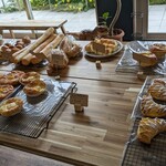 パンはパンでも… - 店内