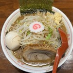 ヤマネコ軒 - 豚そば（魚介醤油）＋味玉＋ヤサイ増し＋ニンニク