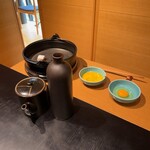 きつね - 店員さんが全て炊いて下さいます