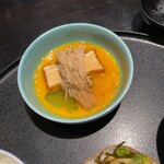 きつね - シャキシャキえのき。絹揚げ。美味しい