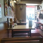 餃子酒家 金 - 店内の雰囲気