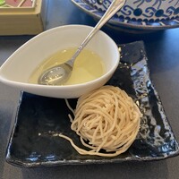 Shangri-La’s secret 表参道店 - 