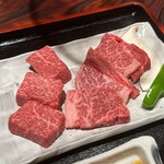 炭火焼肉くらた - 信州プレミアム牛肉厚切り赤身100g定食(\1,500)