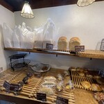 小さなパン小屋 一休 - 店内②