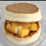 和む菓子 なか又 - これは広告の写真。実物とマンゴーの量が違うのでは‥。