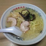 川端家 - ラーメン（２０１１．８）