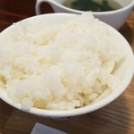 キッチン ブルー グローブ - ご飯大盛りのアップ