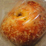 ペストリーブティック ポピンズ - 焼きピロシキ　２２０円（2014.3月時点）