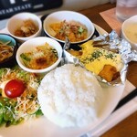 Blue Happy - 料理写真:ワンプレートセット(￥1400)。惣菜いっぱい！