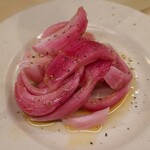 小皿ダイニング POND - ④季節野菜《赤玉葱》のピクルス(税込500円)
良い感じの浅漬け、口の中がサッパリしますし、胃袋もスッキリします