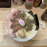 鶏そば 唆る 栄店 - 