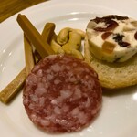 カーヴ - アミューズ