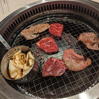 馬車道 de 焼肉 DOURAKU CORRIDA 北仲ブリック＆ホワイト店 - 