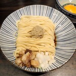 錦糸町中華そば さん式 - そのまま食べられる替え玉 生玉子付き