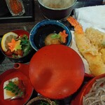胡麻切りそばと創作串揚げ おおの - 天ぷらや蓮根まんじゅう、なめことかとろろ