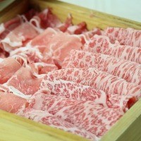 伊万里牛（120g)と糸島豚バラ(200 g)のせいろ蒸し