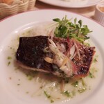 パリのワイン食堂 - 